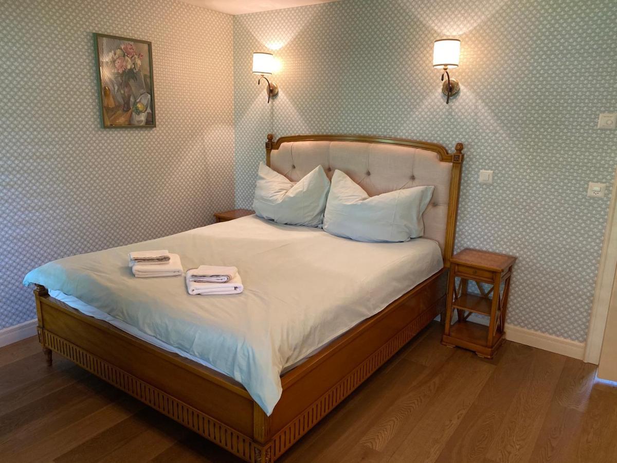 An Apartment In A Modern Swiss Chalet Iseltwald Eksteriør billede