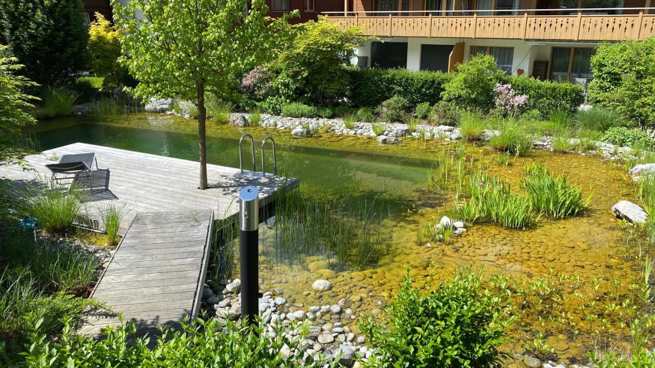 An Apartment In A Modern Swiss Chalet Iseltwald Eksteriør billede